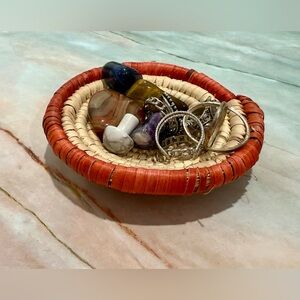 5/$20 Hand woven traditional palm fiber basket, NWOT, jewelry catch all